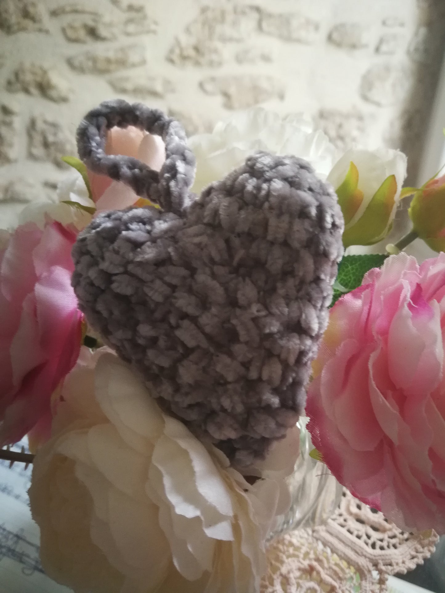 Crochet cœur gris à suspendre
